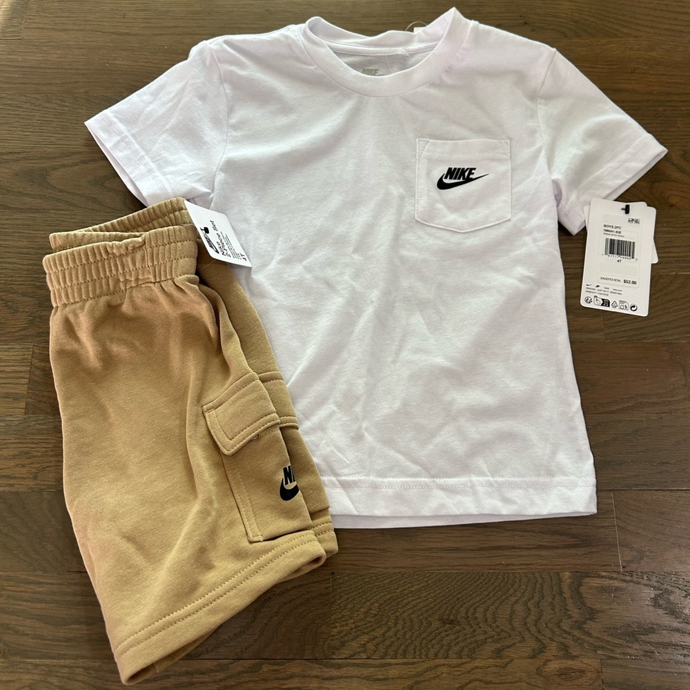 NWT Nike Toddler Set size 4T